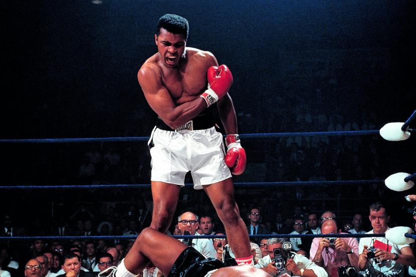 Muhamed ALI, éteint son adversaire